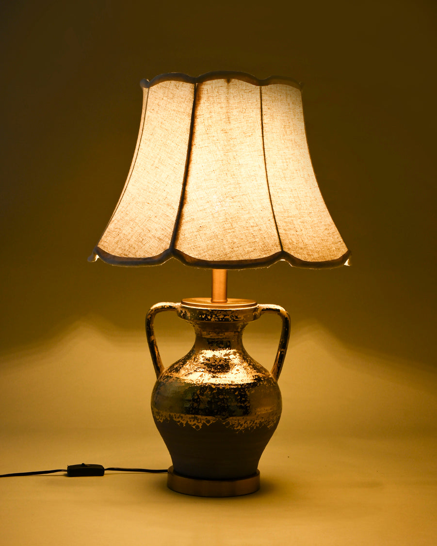 Vintage Aureum Urn Table Lamp 