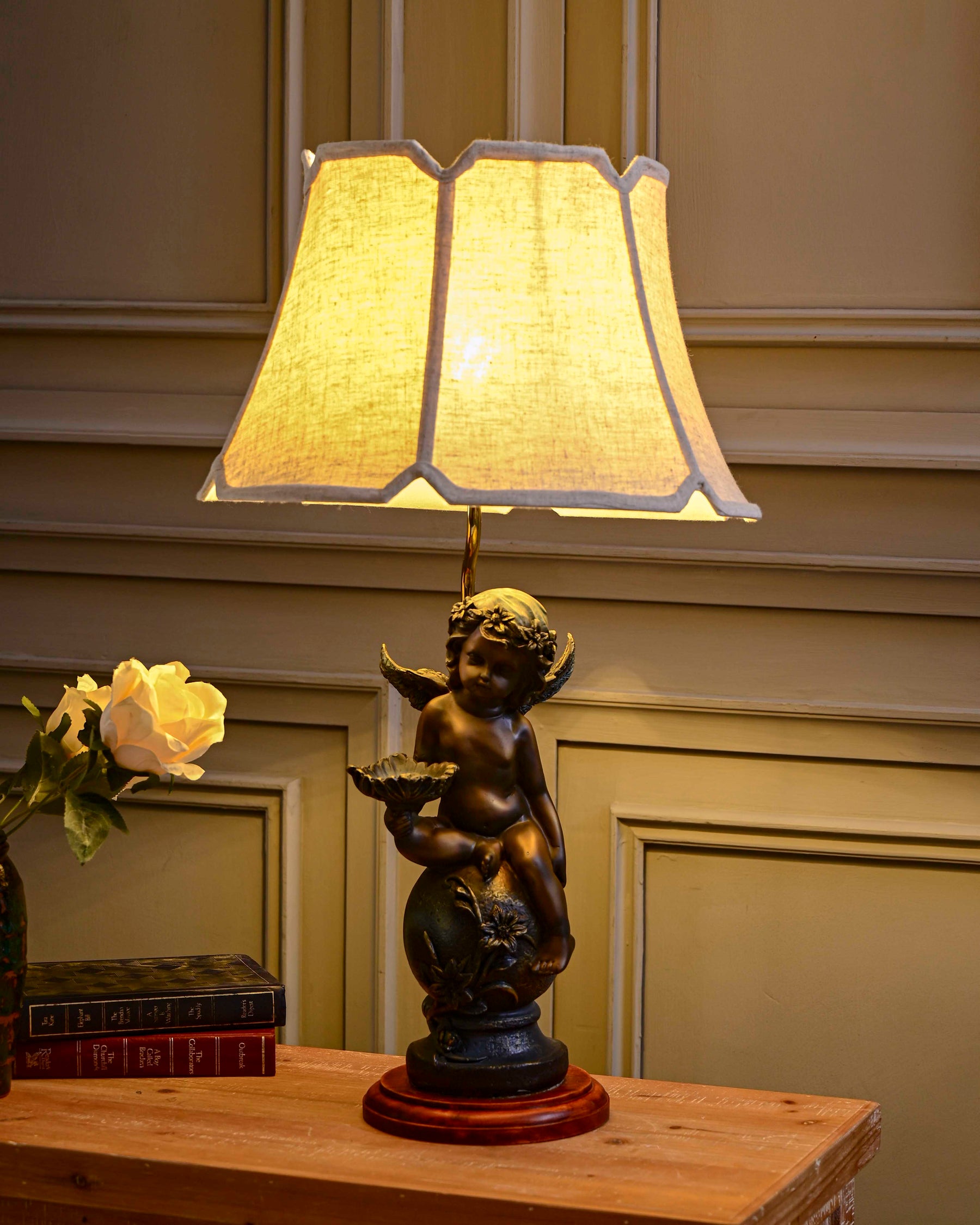 Adorable Angel Cherub Table Lamp 