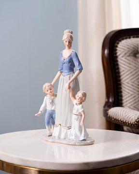 Victorian Lady - Fine Porcelain Figurine - The Decor Kart 