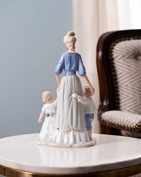 Victorian Lady - Fine Porcelain Figurine - The Decor Kart 