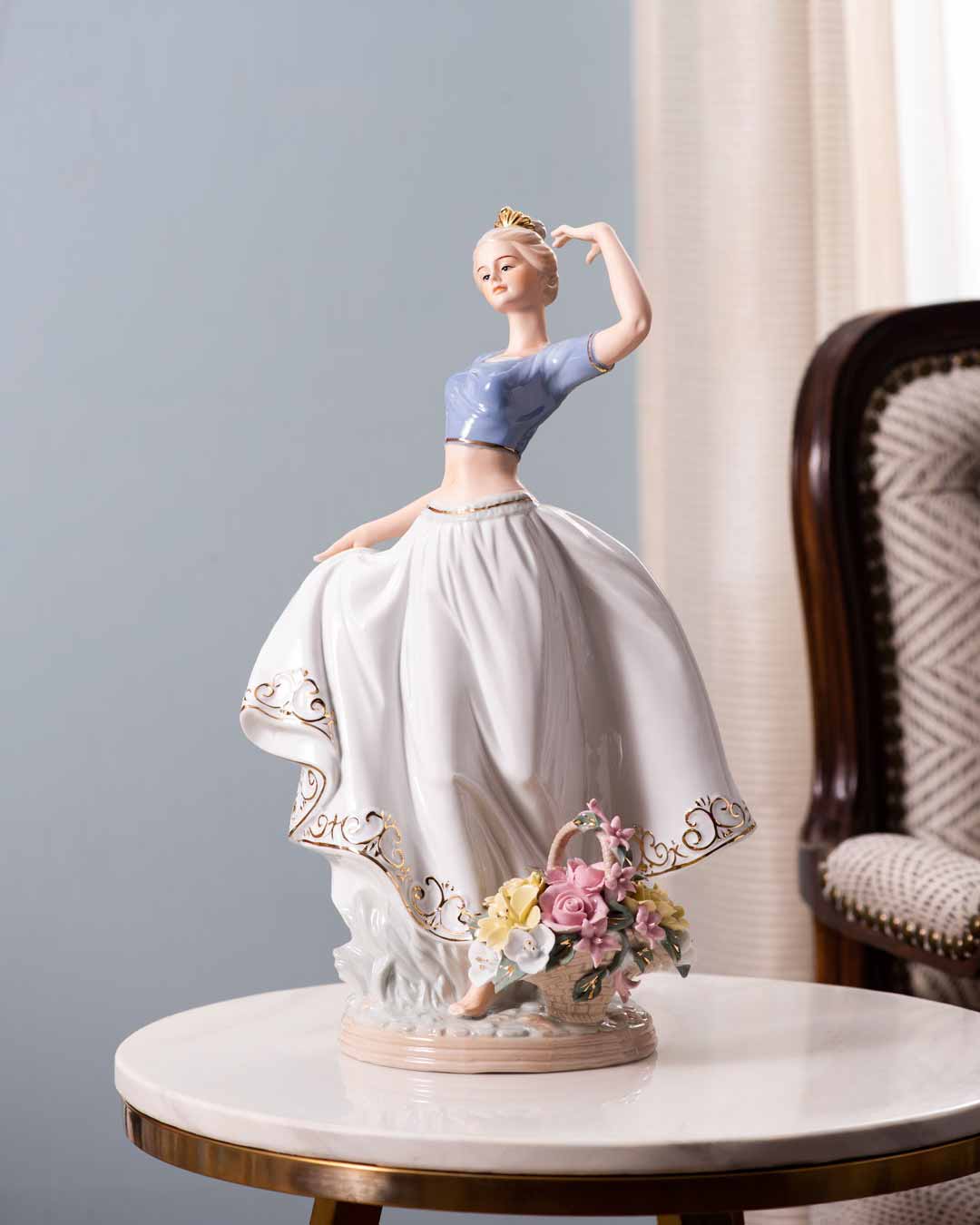 'Victorian Lady' Fine Porcelain Figurine - The Decor Kart
