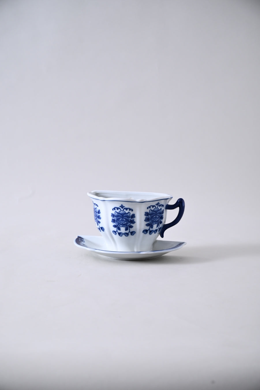 Blue Lotus Charm Cup Wall Vase 