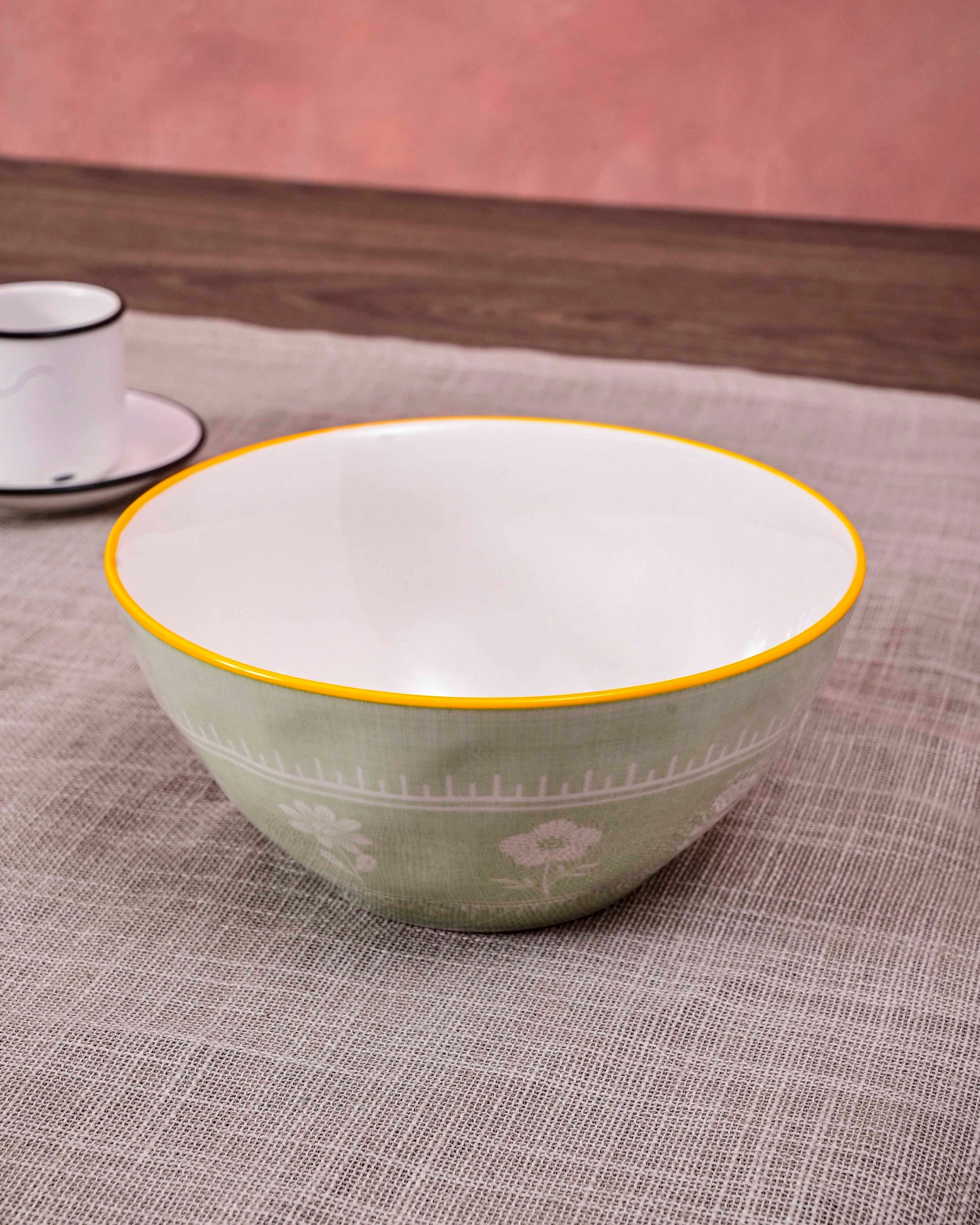 Tulip Serving Bowl 