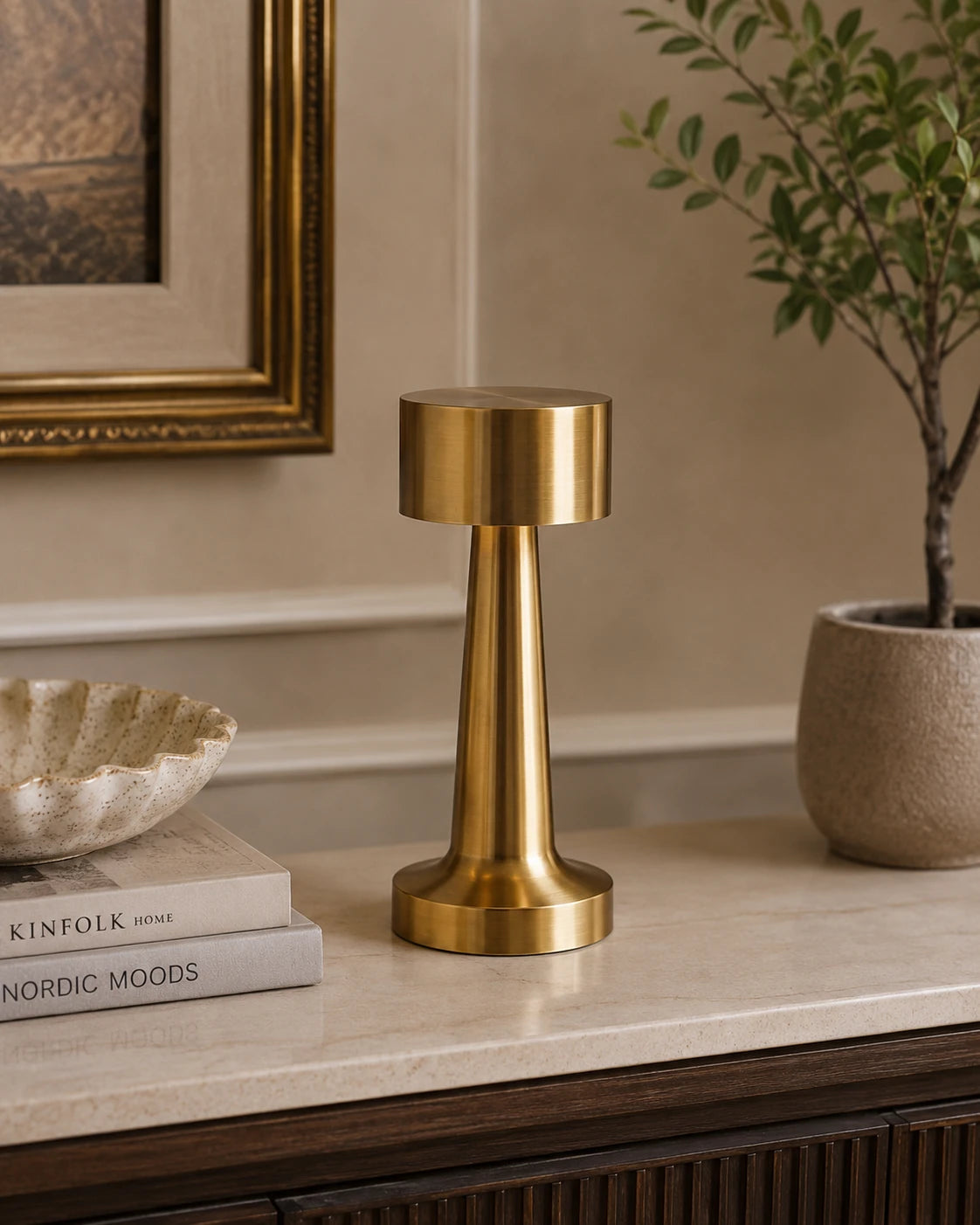 Luma Touch Table Lamp - Golden 