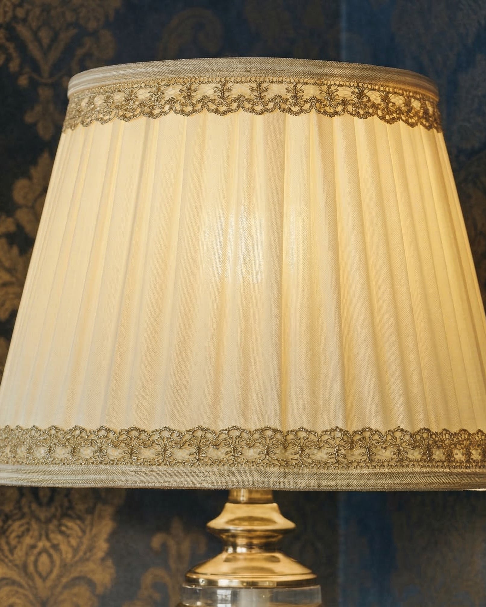 Eldoria Heritage Table Lamp 