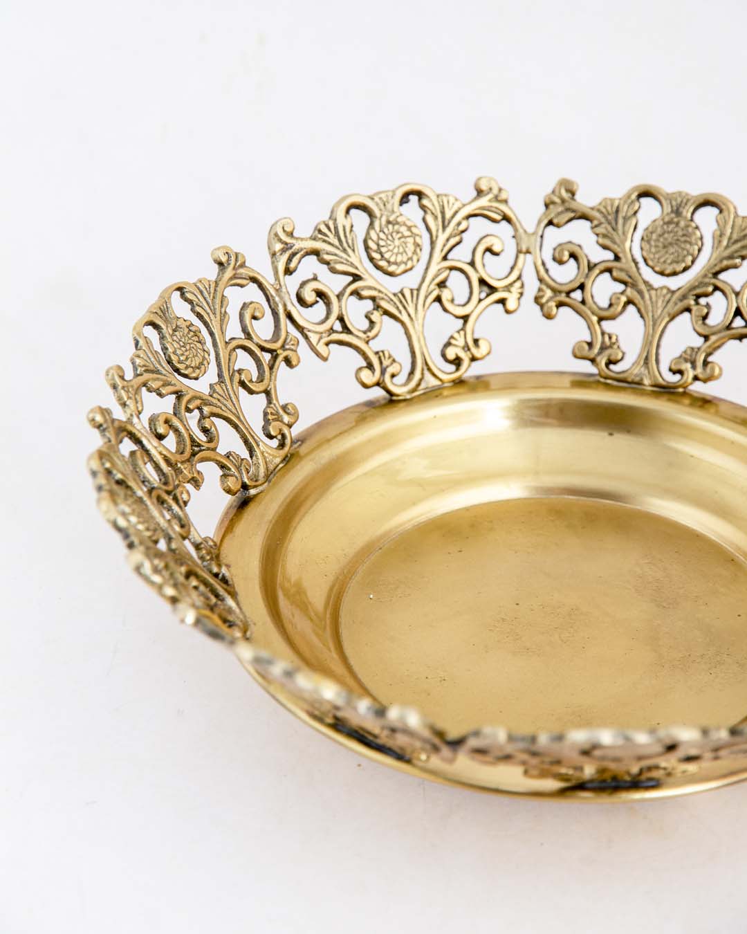 Embroidered Flower Rim Urli Bowl - 8.5" 