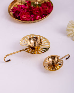 Bringing Light to Worship: Aarti Diya with Stand - Set of 2
