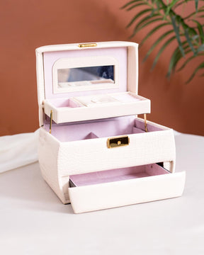 'Trinket Trove' The Jewelry Storage Box - pink