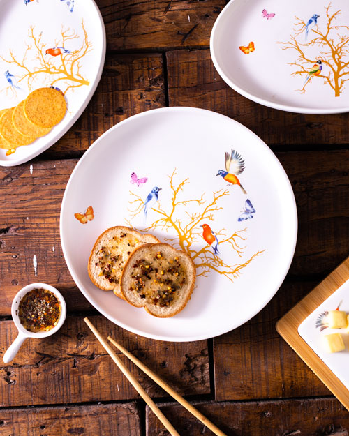 “Hummingbird” White Dinner Plate
