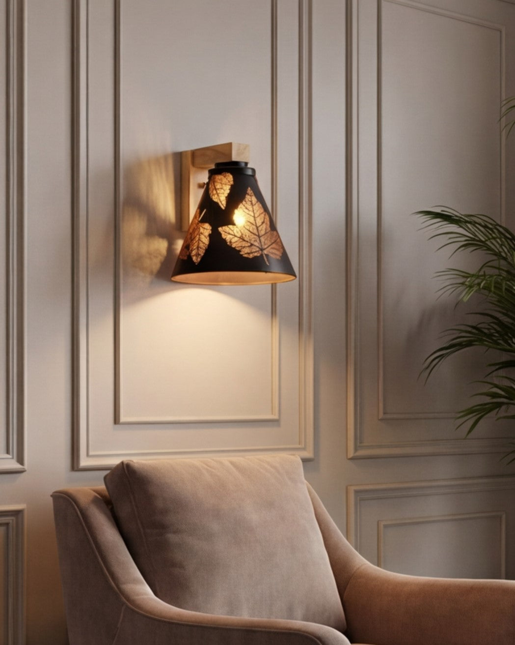 Maple Leaf Pattern Wall Light 