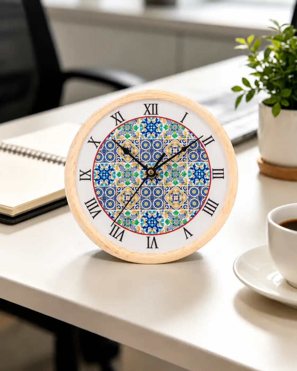 'Art in Motion' Decorative Table Clock