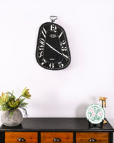 Vintage Curve Wall Clock - Black 