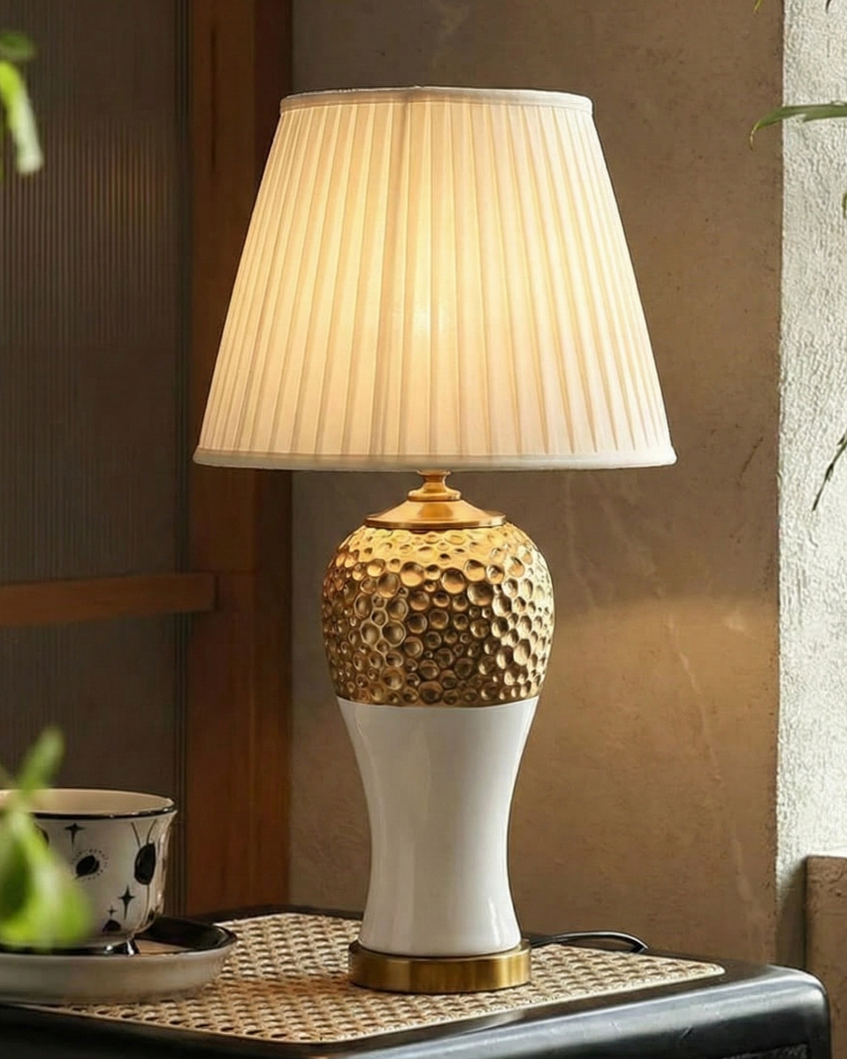 Gold Honeycomb Table Lamp 