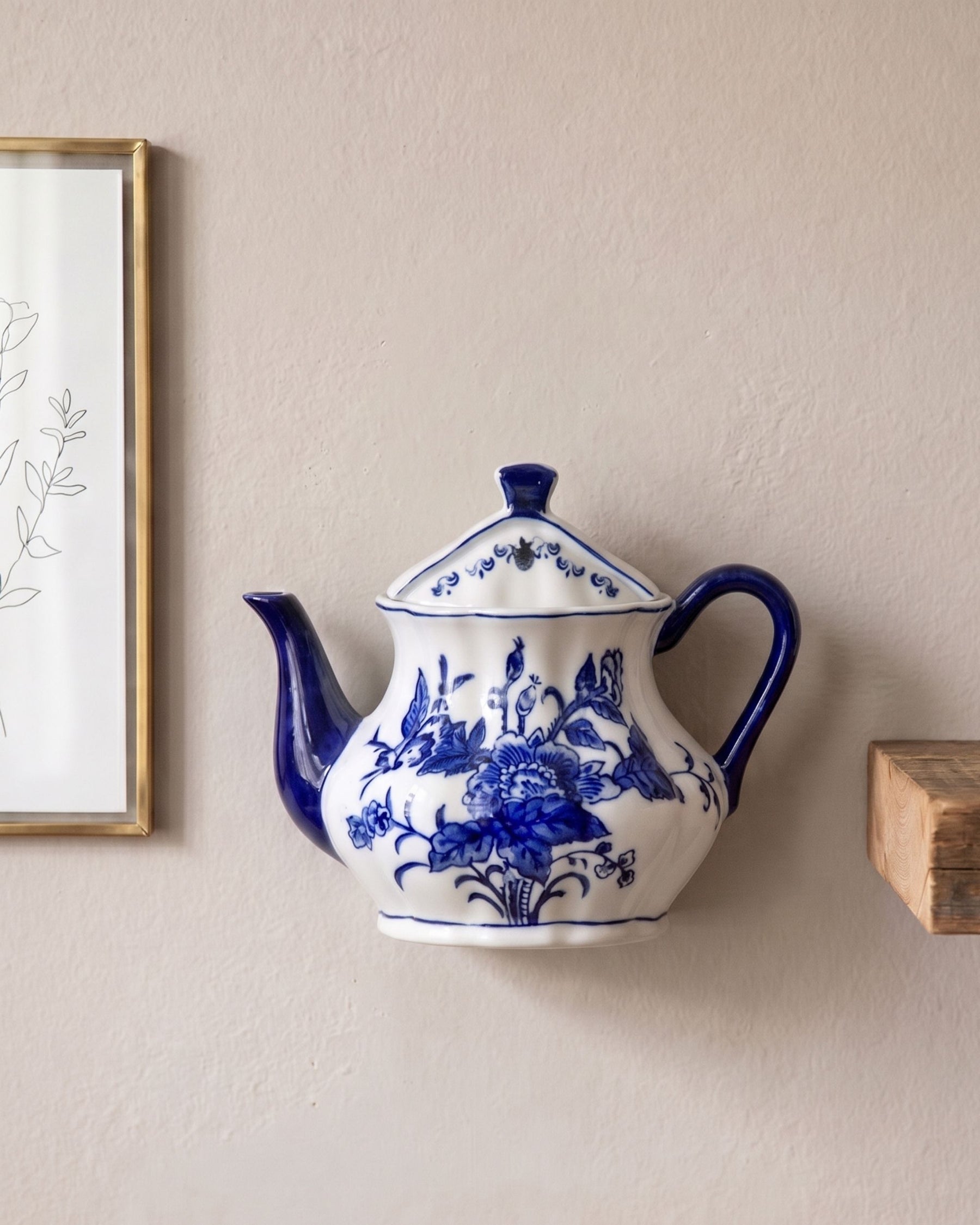 Wall Mounted Planter Kettle: Style 6 
