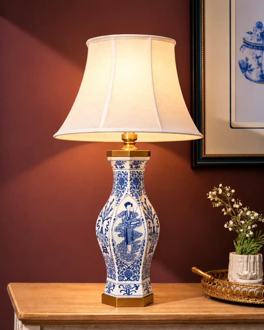 Serenade of the Scholar Table Lamp