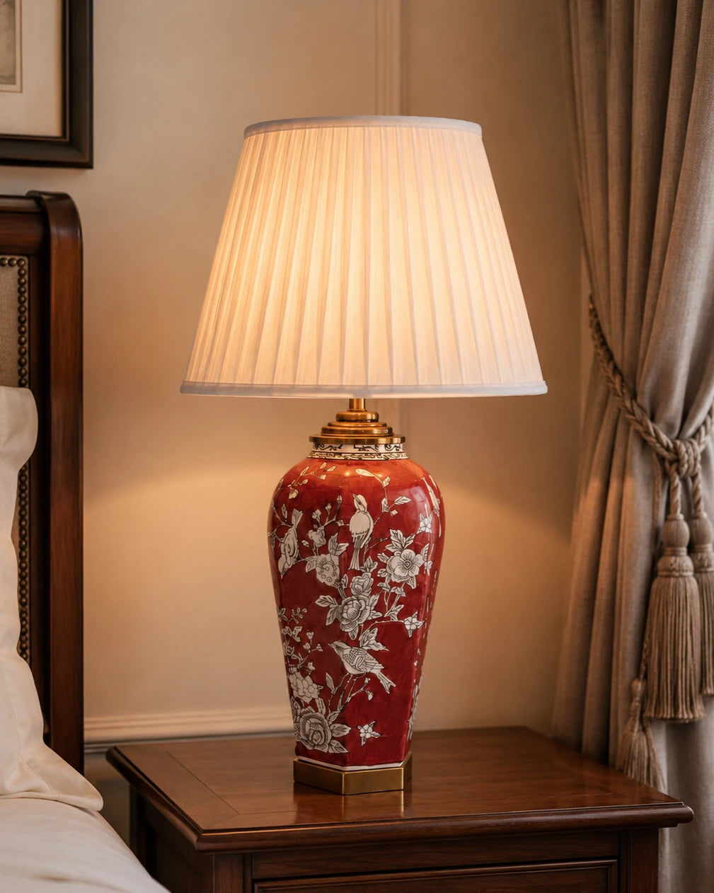 The Dynasty Songbird Table Lamp - Red 