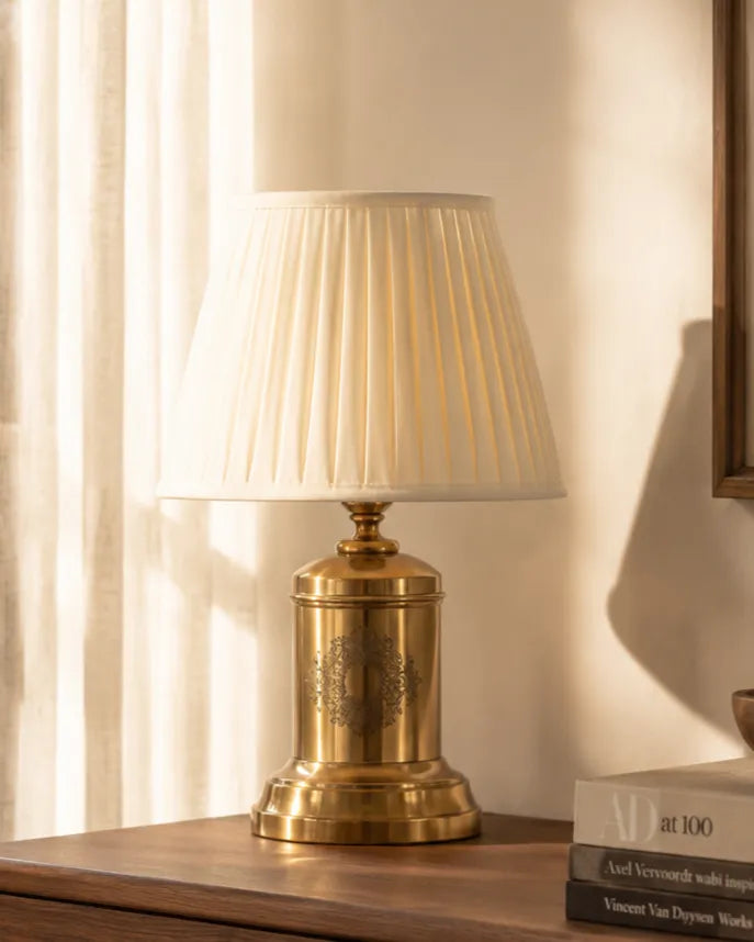 Regal Aura Brass Table Lamp 
