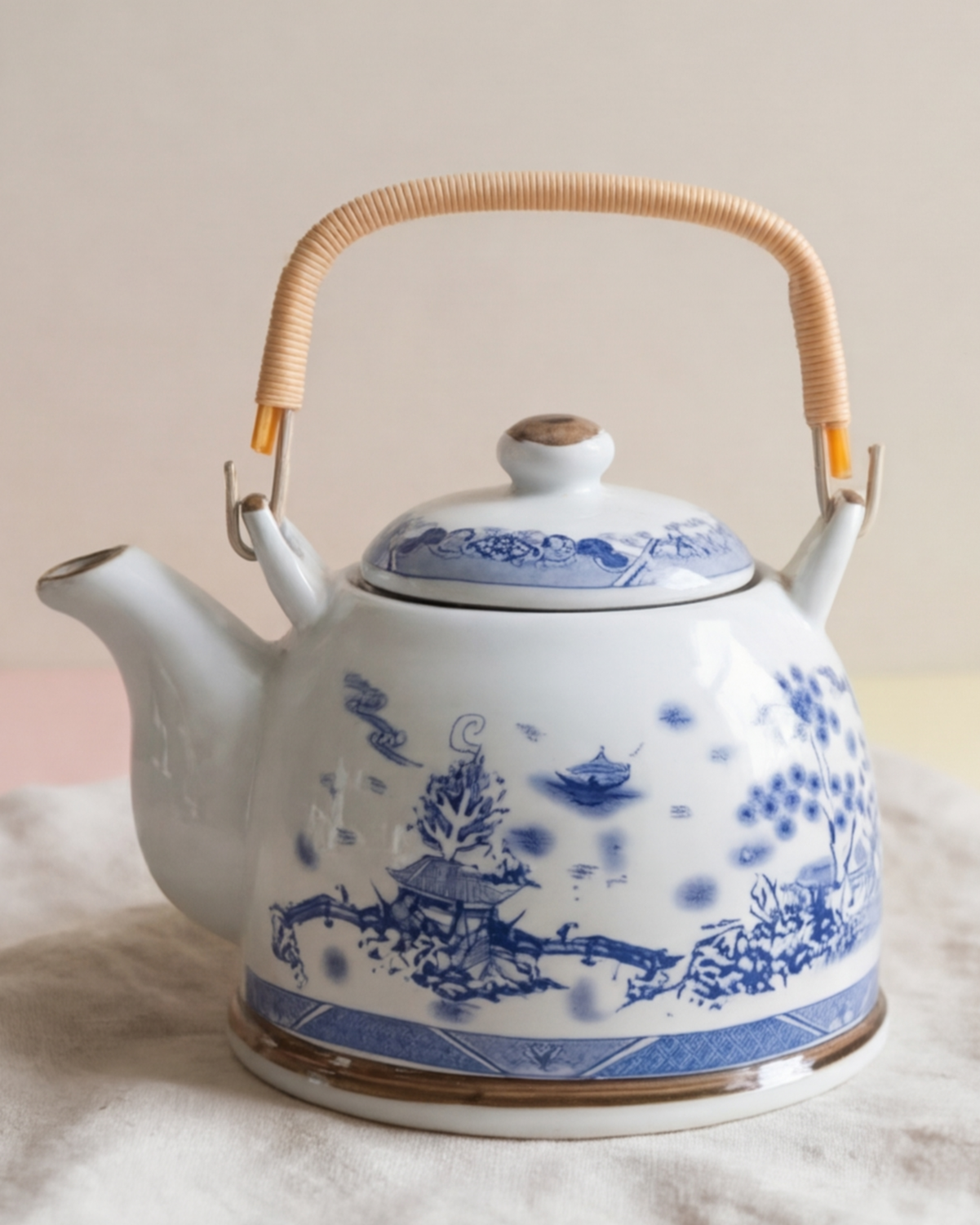 Oriental Blue Willow Tea Kettle 