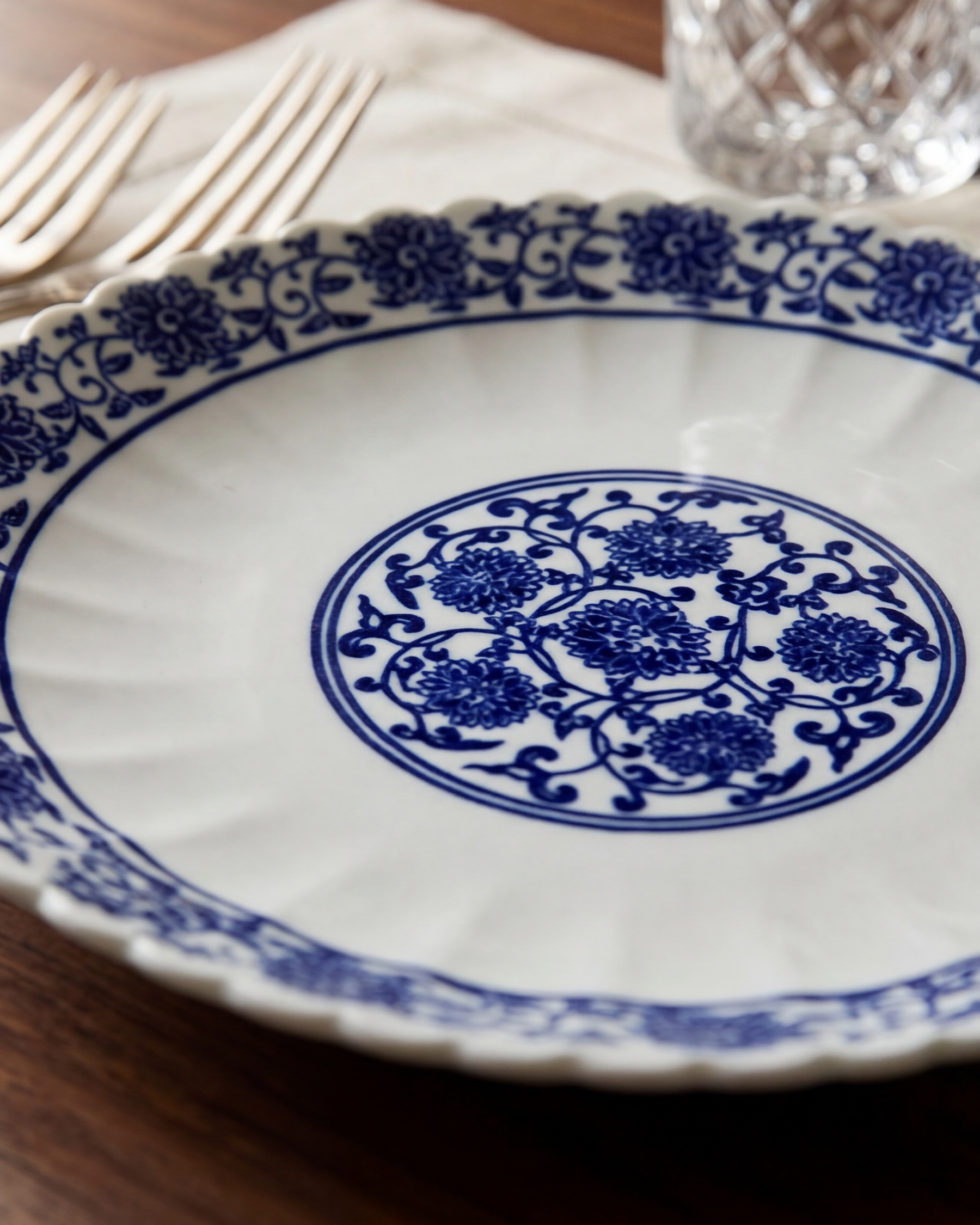 Royal Blue Floral Scalloped Quarter Plate 
