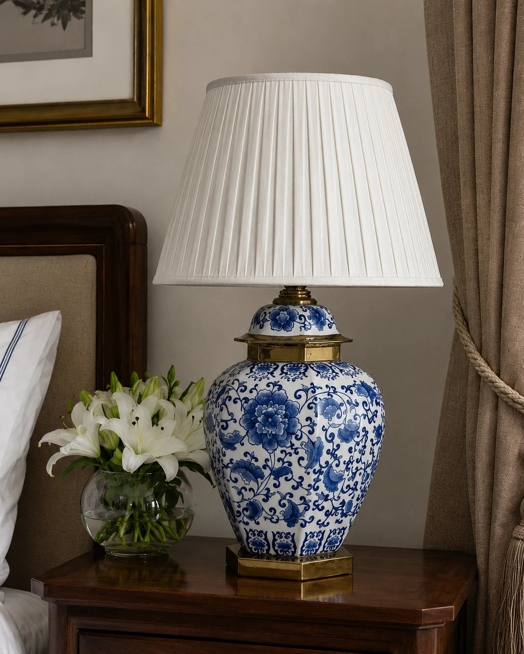 Chrysanthemum Floral Table Lamp 