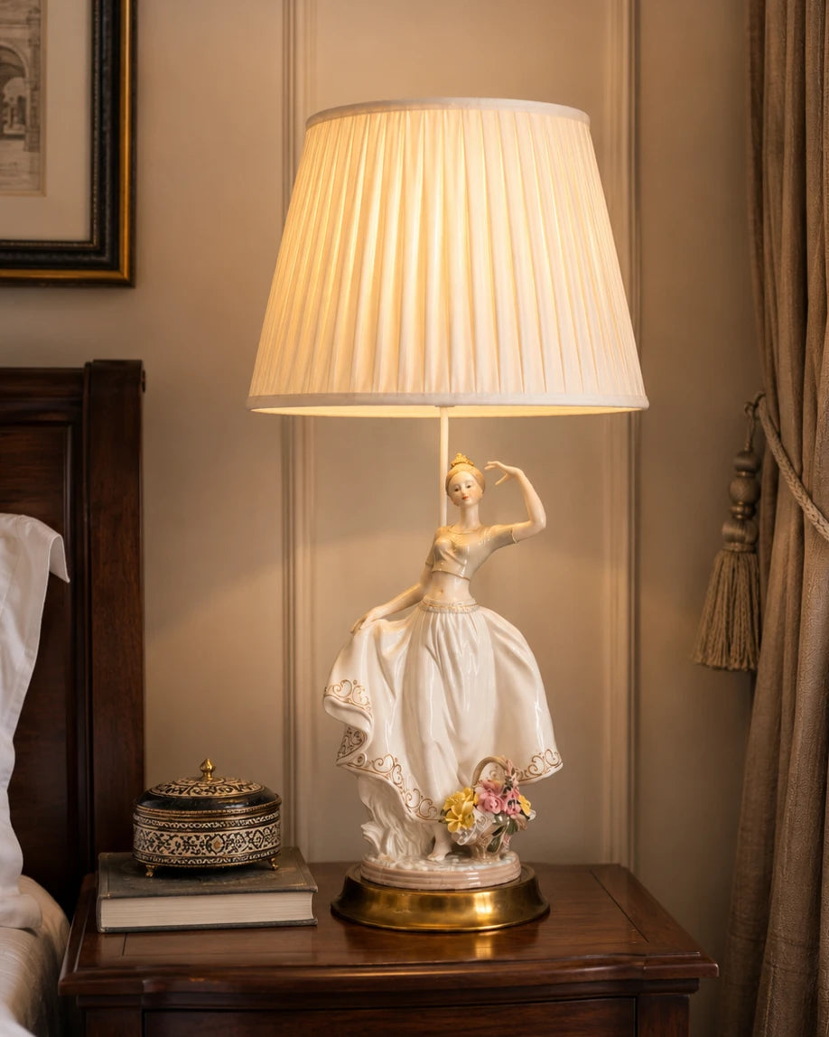 Primavera Lady Figurine Lamp 