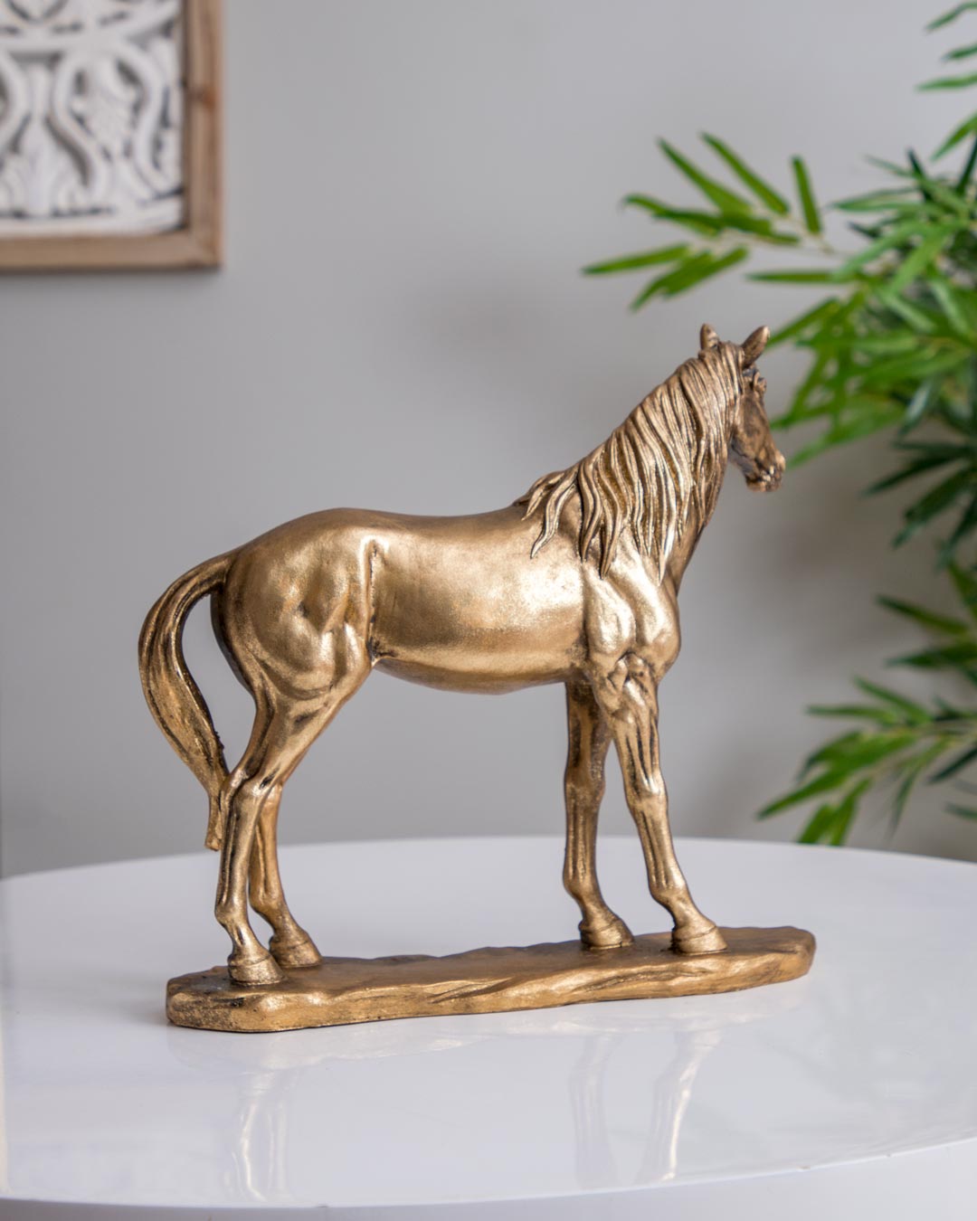 The Majestic Stallion: A Beautiful Horse Figurine