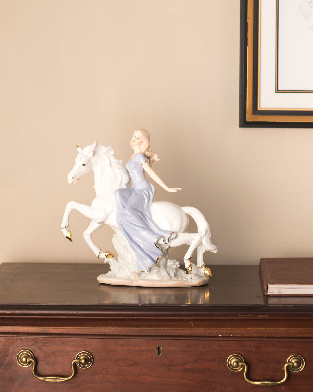 Victorian Lady - Fine Porcelain Figurine - The Decor Kart 