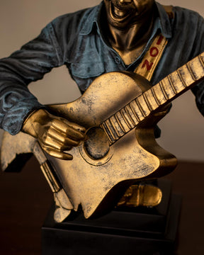 The Blues - Musician Playing Guitar Bust - The Decor Kart 