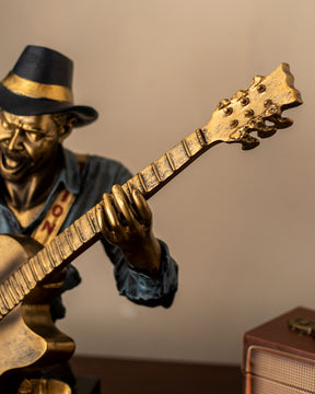 The Blues - Musician Playing Guitar Bust - The Decor Kart 