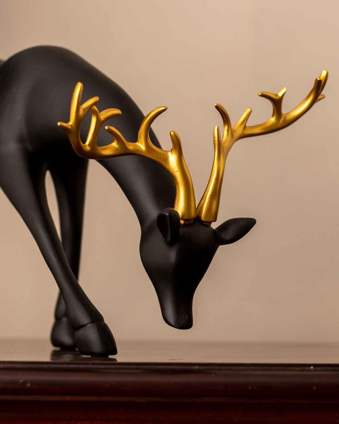 Majestic Reindeer Figurines - Set of 2 - The Decor Kart 