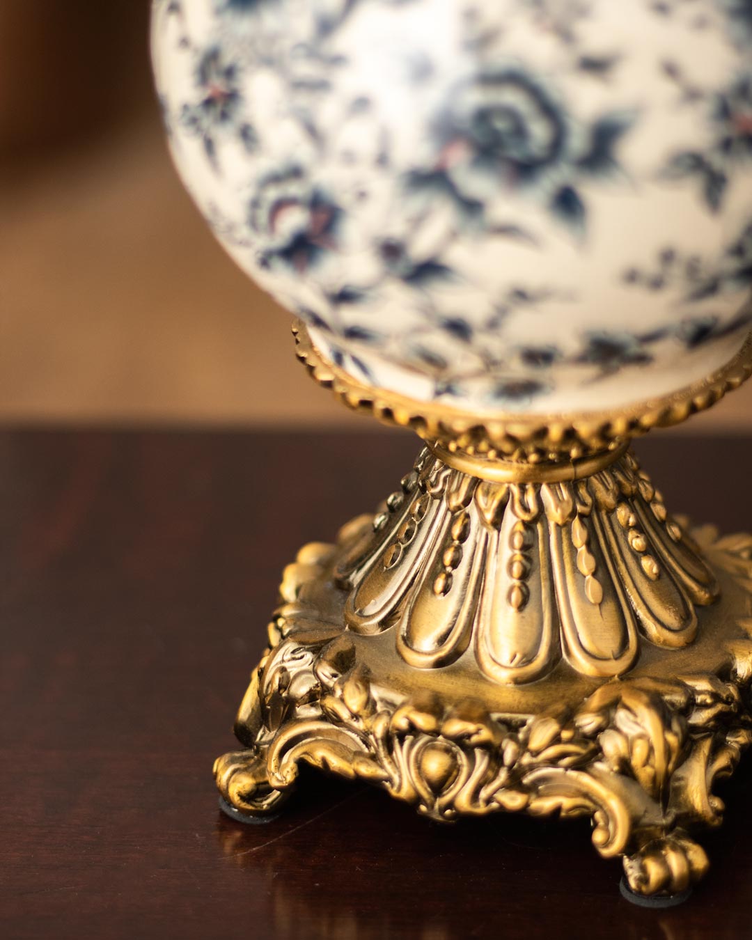 'Staffordshire' Victorian Ornamental Lidded Vase - The Decor Kart
