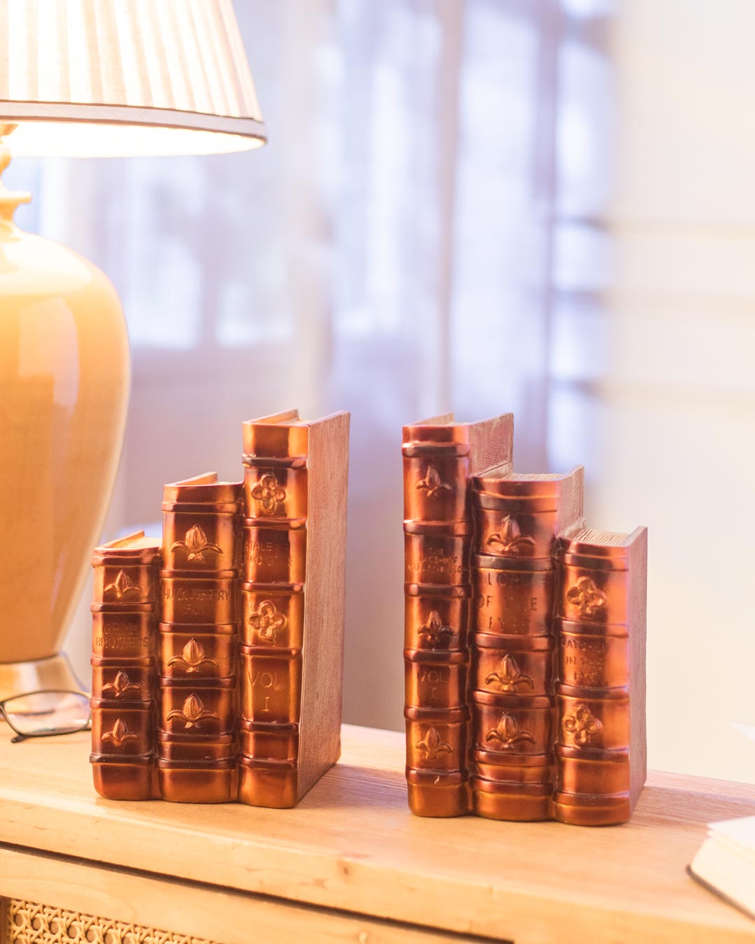 Vintage Books Bookend Set - The Decor Kart 