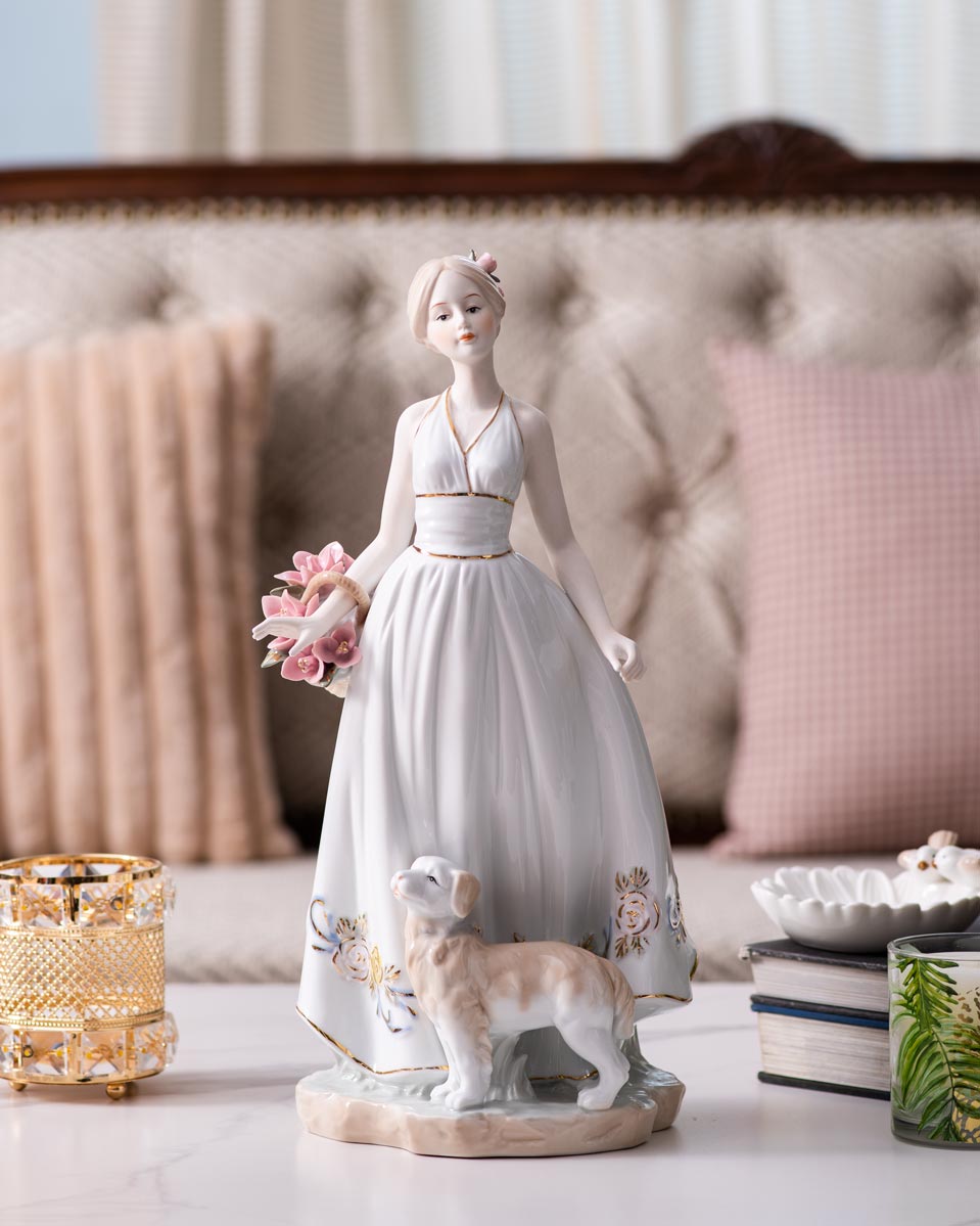 Victorian Lady - Fine Porcelain Figurine - The Decor Kart 