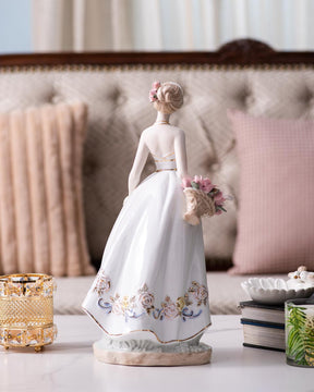 Victorian Lady - Fine Porcelain Figurine - The Decor Kart 