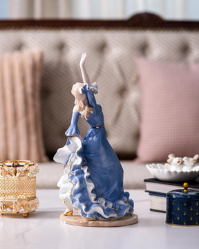 Victorian Lady - Fine Porcelain Figurine - The Decor Kart 