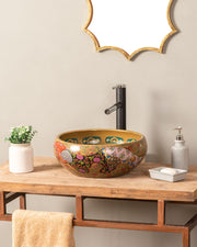 porcelain wash basin