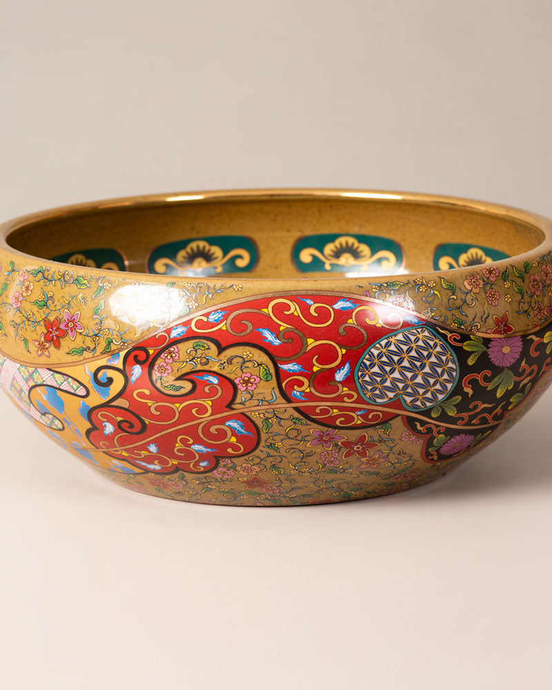 porcelain wash basin