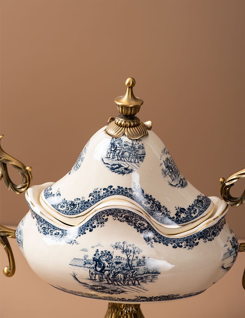 'Yorkshire' Victorian Ornamental Lidded Vase - The Decor Kart