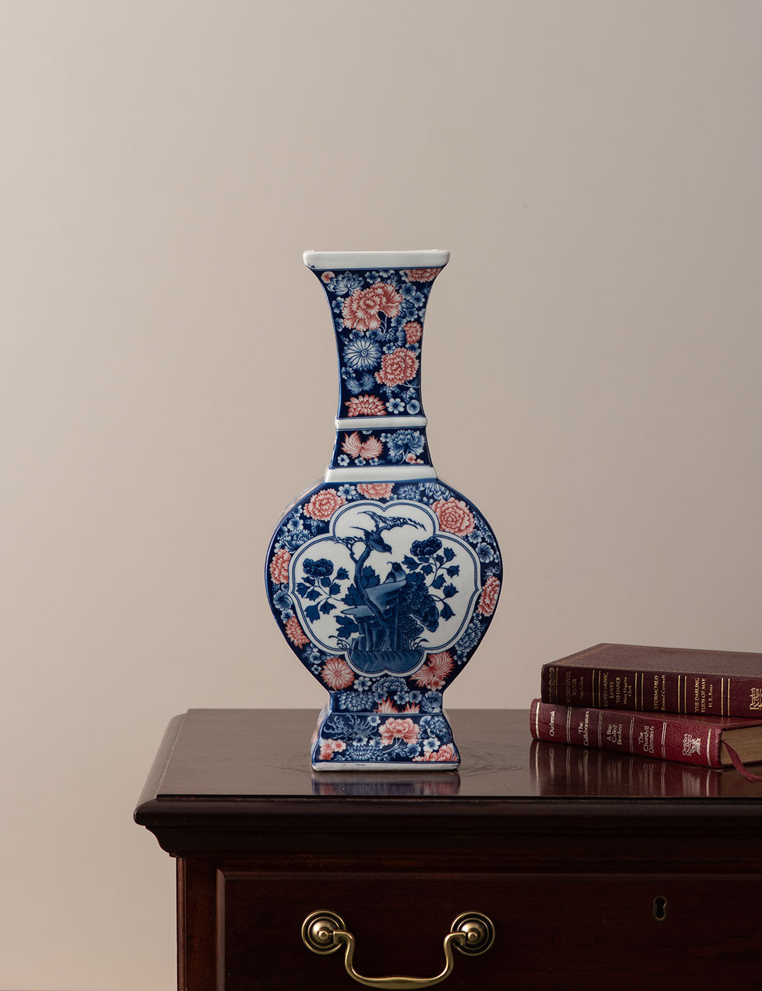 Classic Blue & White Vase - The Decor Kart