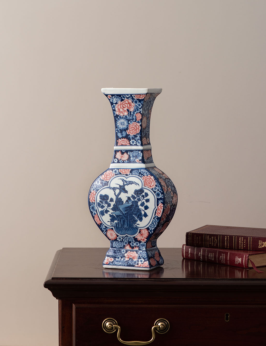 Classic Blue & White Vase - The Decor Kart