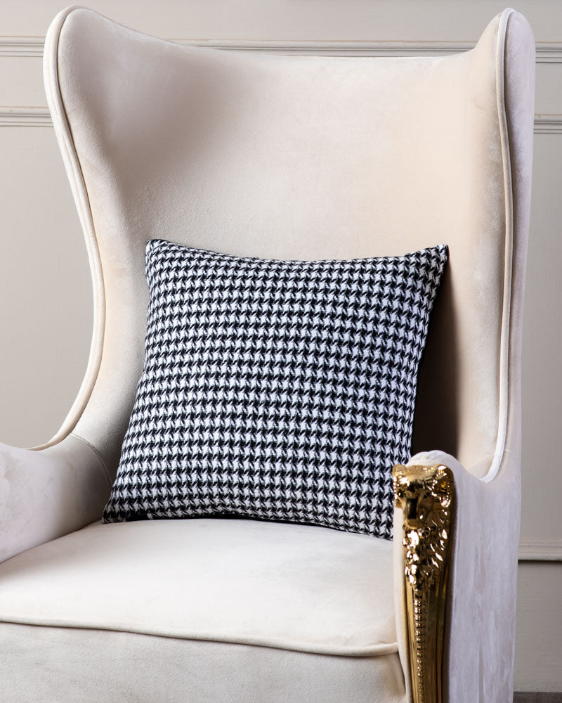 Houndstooth Cushion Cover