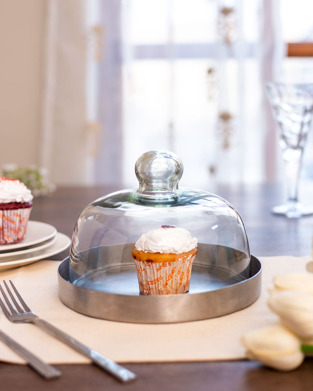 Silver Stainless Steel Cake Plate with Glass Dome