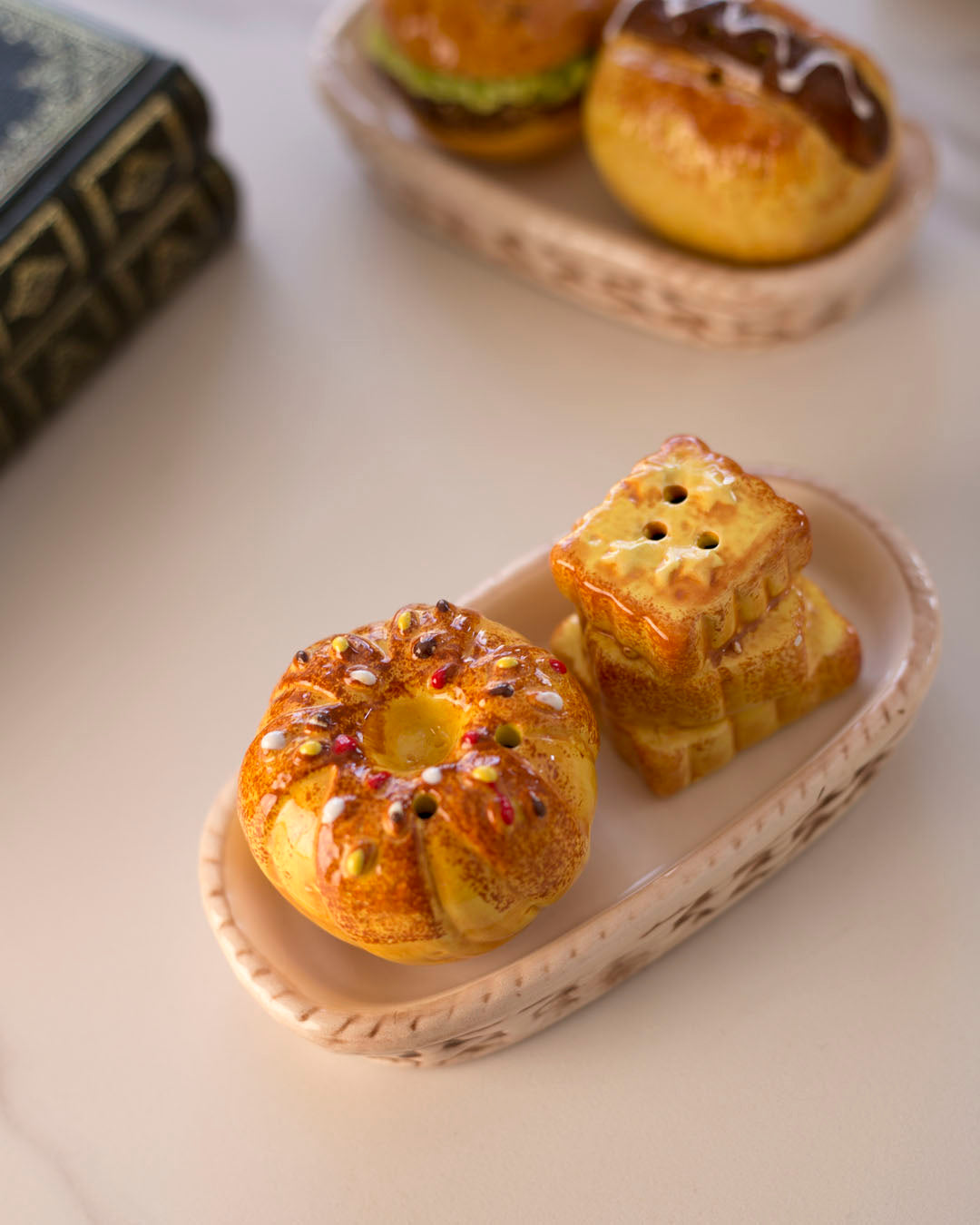 Bakery Salt & Pepper Shaker Set - The Decor Kart 