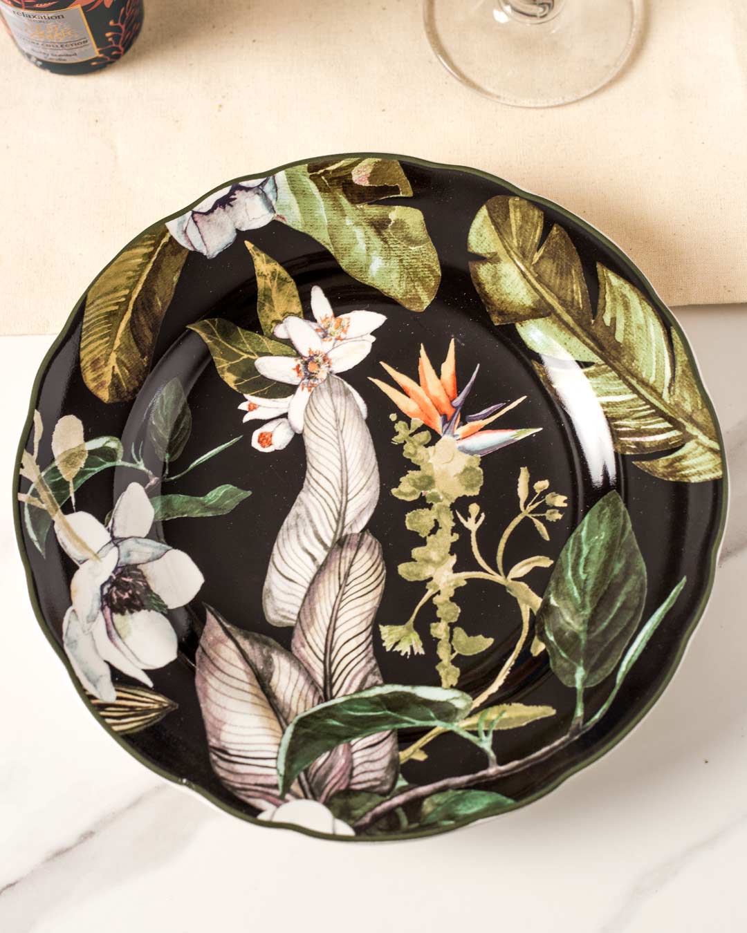 Borneo Black Quarter Plate