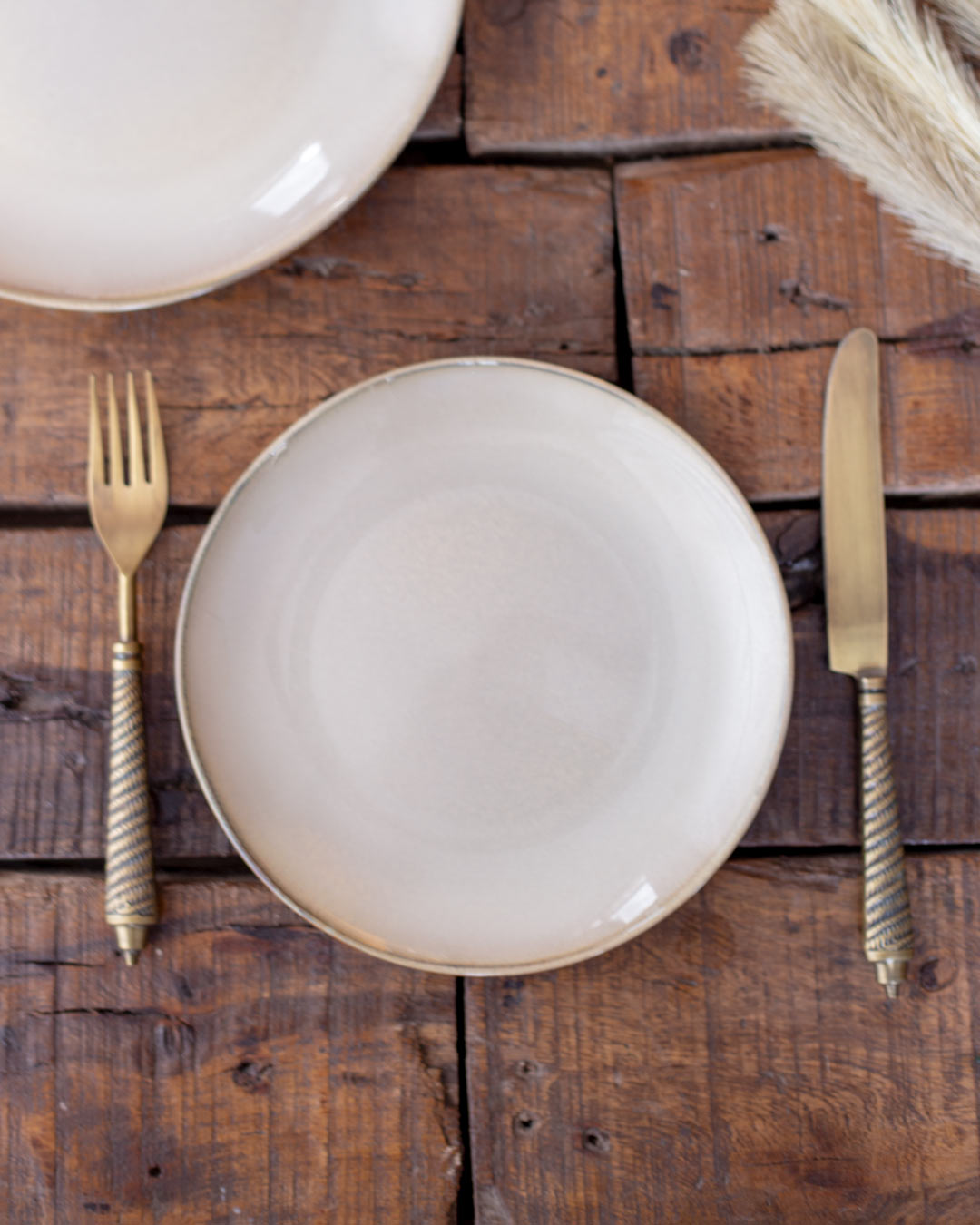 Manhattan Dinner Plate - The Decor Kart 