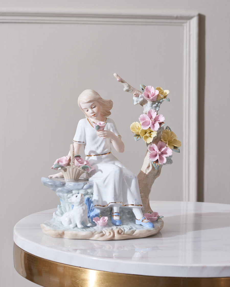 Comrade - Fine Porcelain Figurine - The Decor Kart 