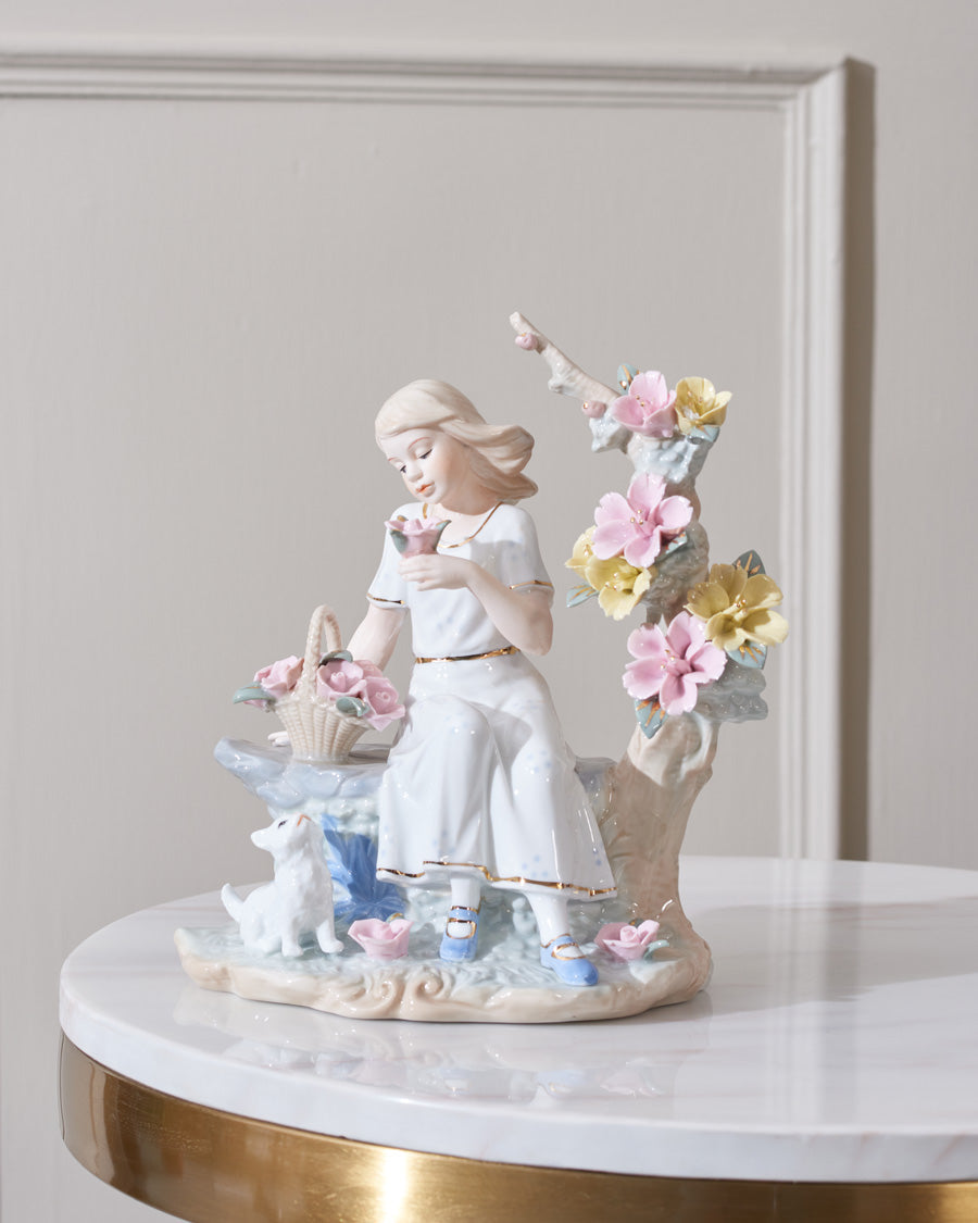 Comrade - Fine Porcelain Figurine - The Decor Kart 