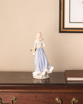 Victorian Lady - Fine Porcelain Figurine - The Decor Kart 